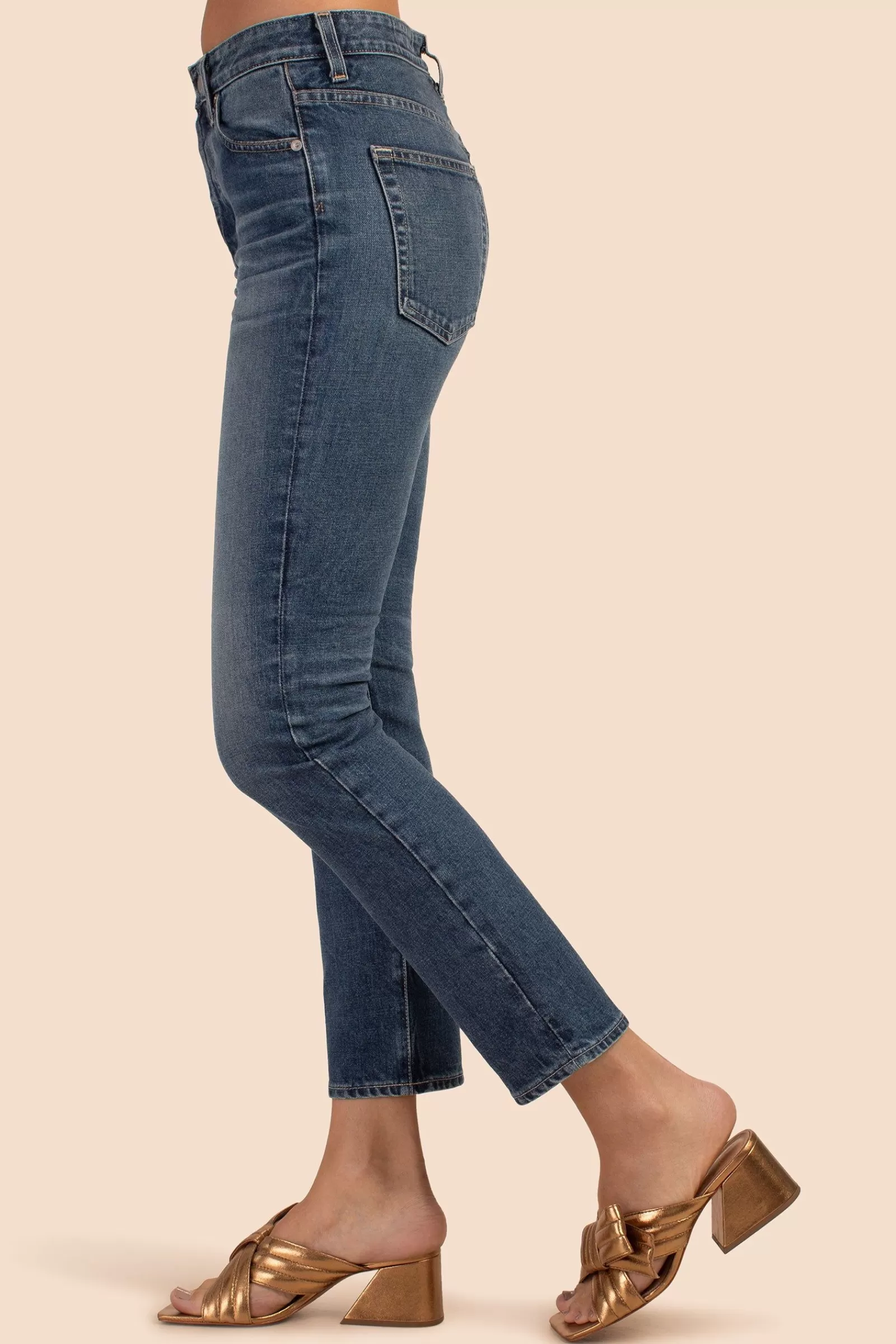 Women Trina Turk Ag Vintage Wash Alexxis Slim-Straight Ankle Jean