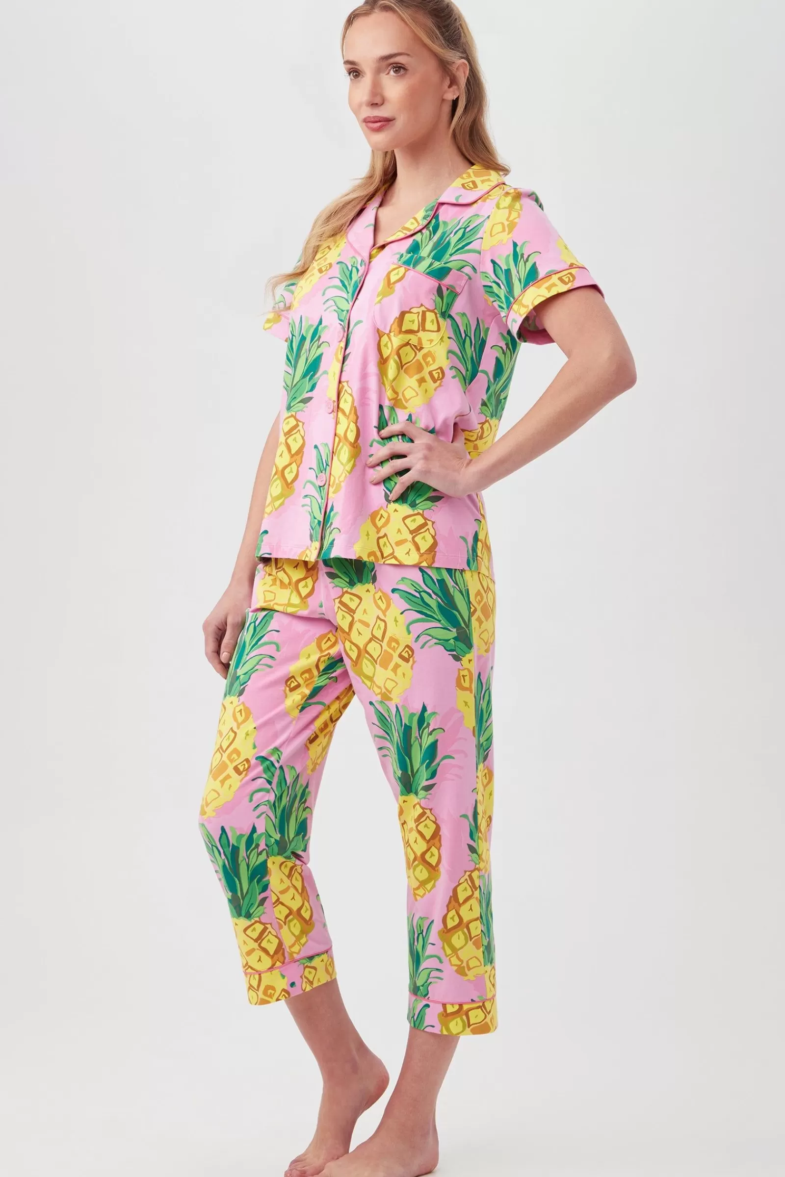 Women Trina Turk Pineapples Women'S Short Sleeve Cropped Pant Jersey Pj Set